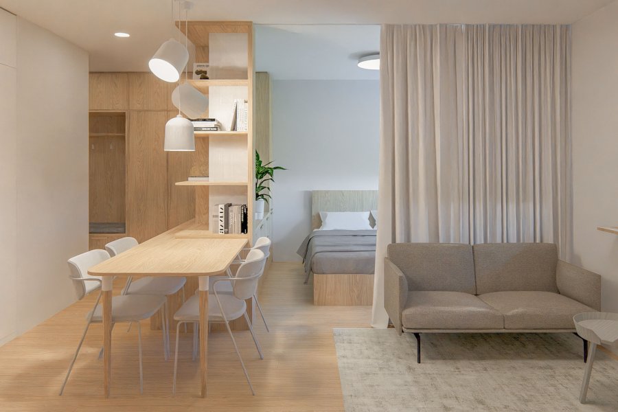 Garsonka s průhlednou knihovnou